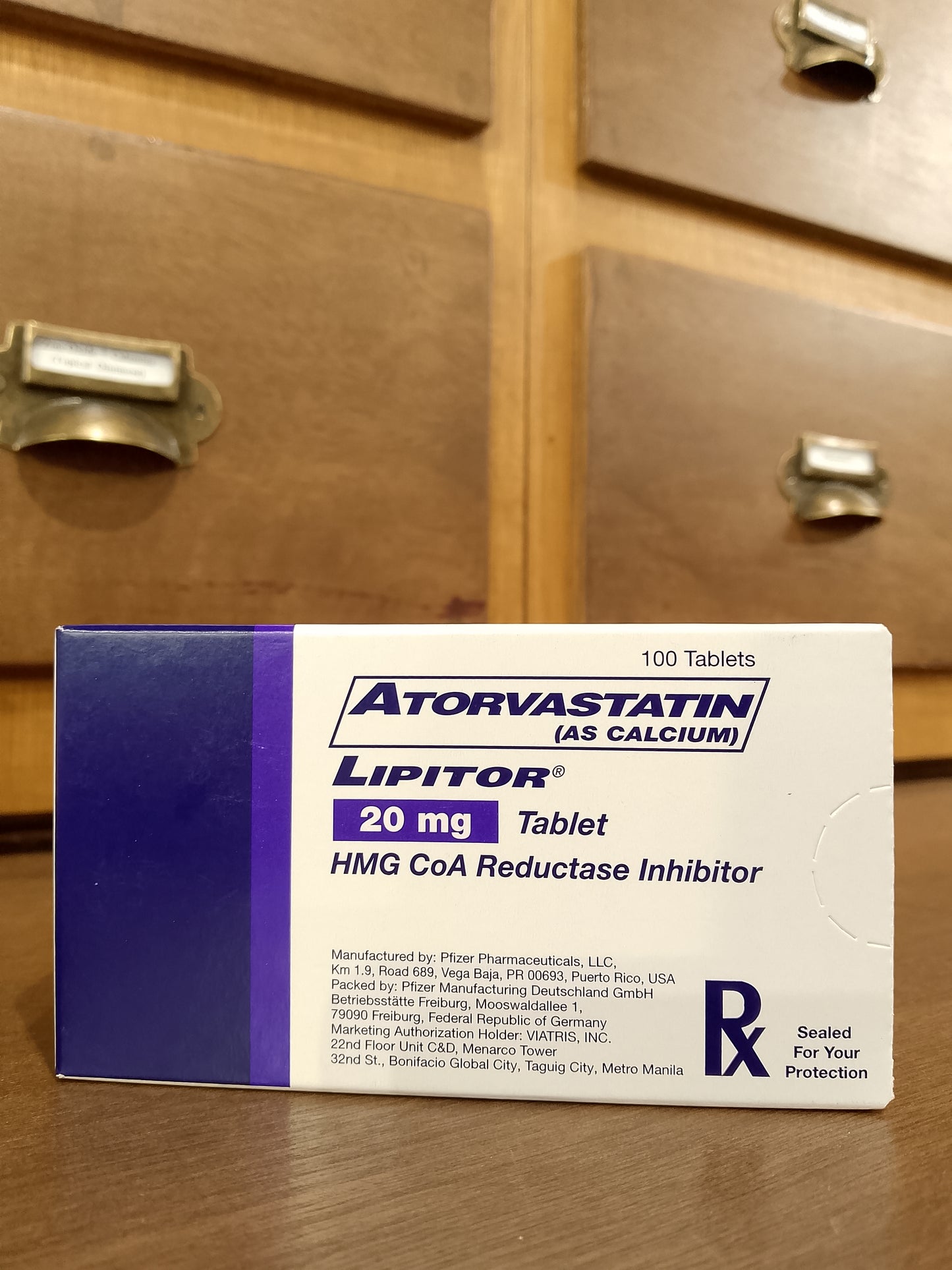 Atorvastatin Calcium (Lipitor) 20mg FC Tablet