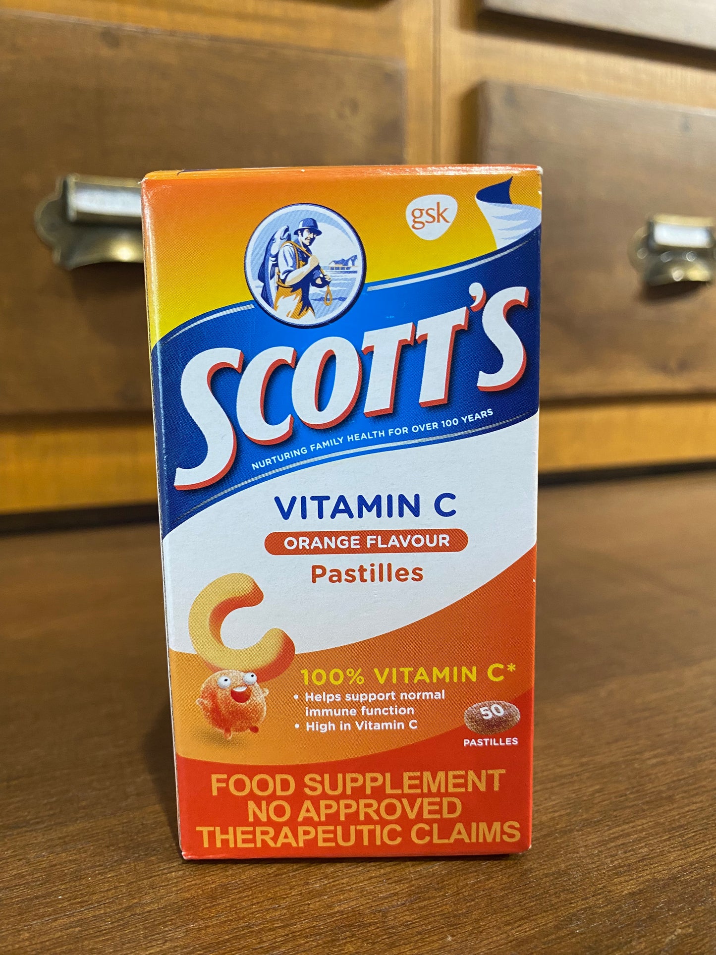 Scott's Vitamin C 50s Pastilles Orange Flavor