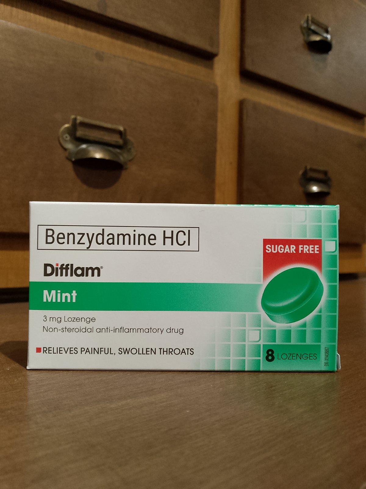 Deflam Medication Benzydamine HCI (Difflam) 3mg Lozenge 8's Mint – Meds for All