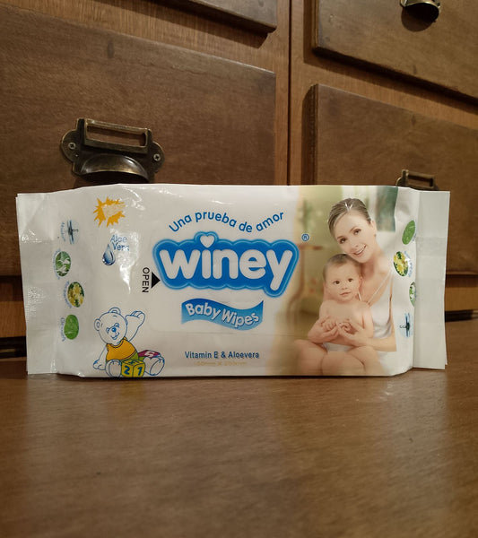 Winey Baby Wipes Vitamin E & Aloe Vera (Blue)